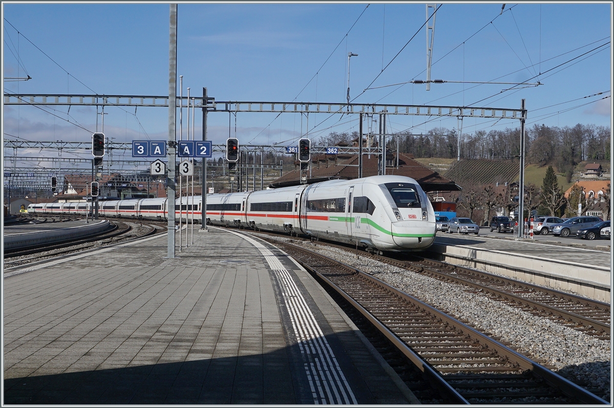 A DB ICE 4 from Berlin to Interlaken Ost is arriving at Spiez. 

17.02.2021