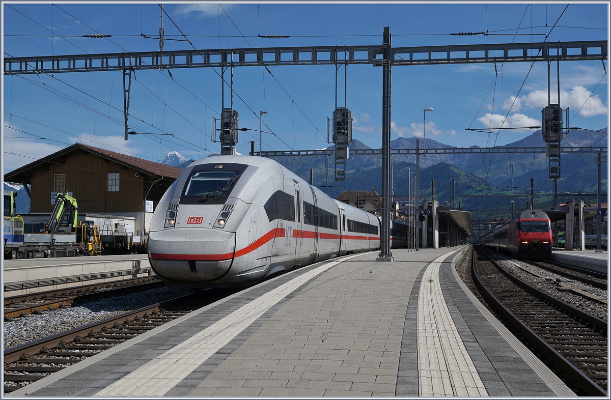 A DB ICE 4 on the way form Interlaken Ost to Frankfurt by his stop in Spiez.

19.08.2020