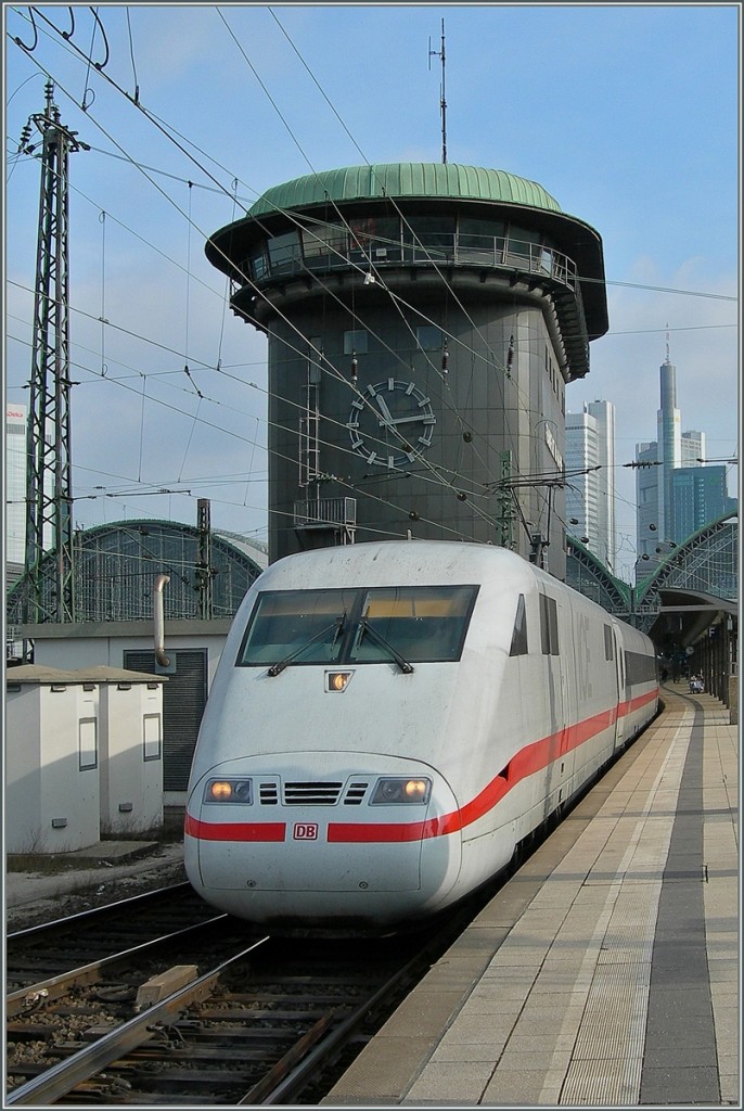 A DB ICE 401 in Frankfurt Main.
23.02.2008