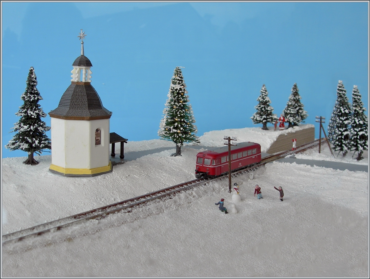 A DB VT 698 in Z-Gauge winter landscape. 

19.12.2020