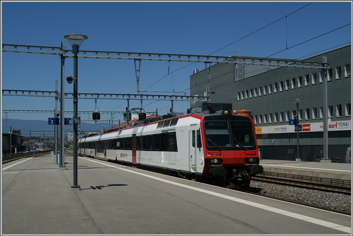 A  Domino  on the way to Lausanne in Prilly-Malley. 
10.07.2015