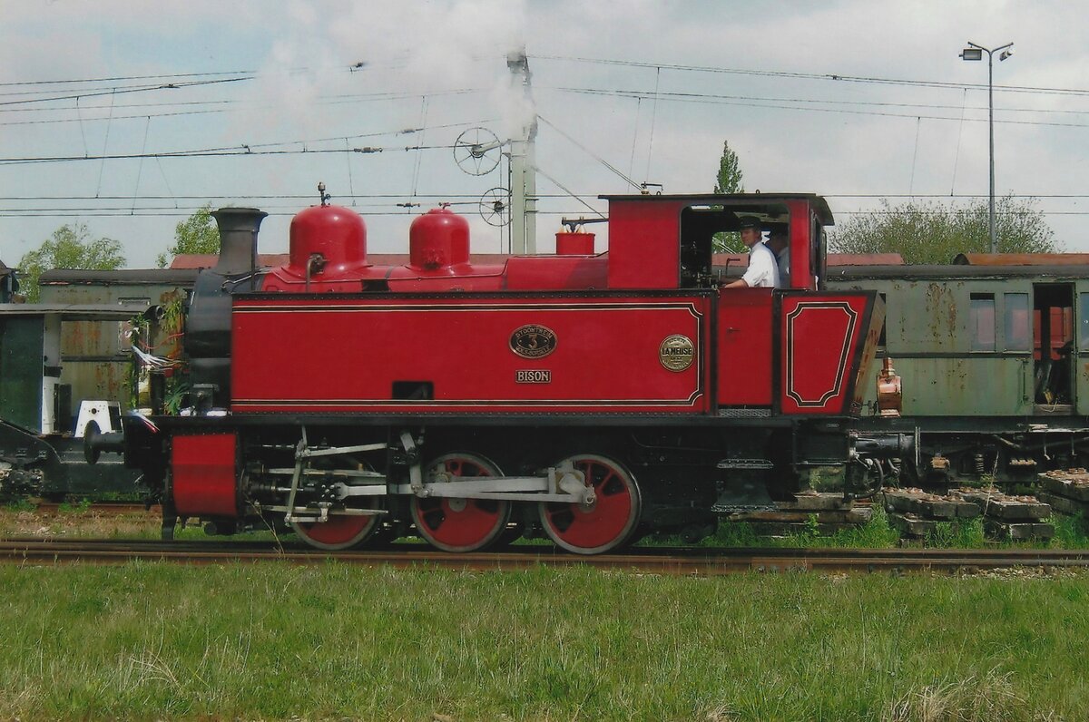 A Dutch Bison: SGB-3 'BISON' runs light through Goes SGB at the fourtieth anniversary of her museum operator SGB on 19 May 2012.