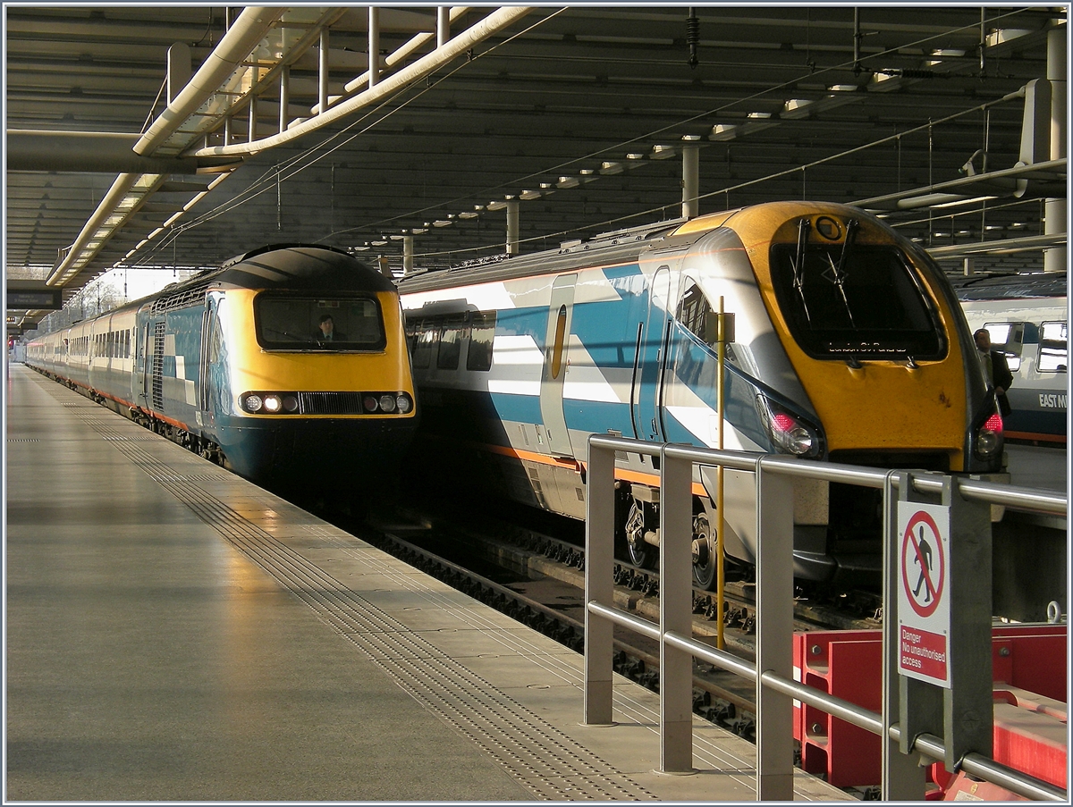 A East Middland HST 125 Class 43 in London St Pancras.
22.04.2008