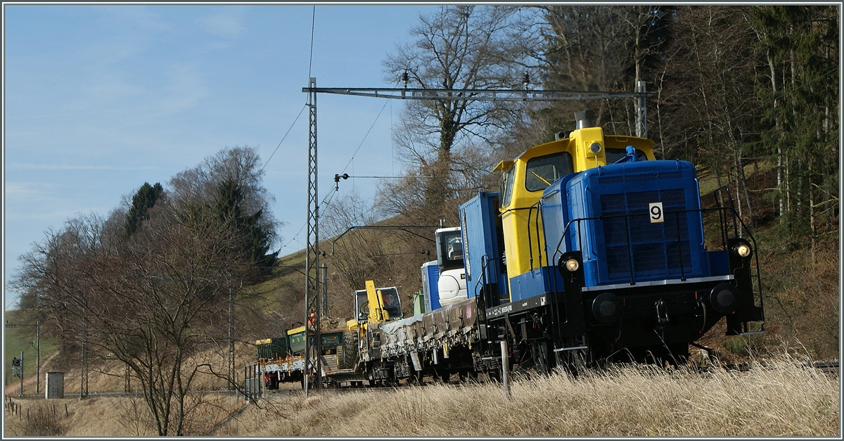 A ex DB V 260, now the The  Em 3/3  98 85 5 837 601-4 CH-WRSCH by Neyruz.
12.03.2012