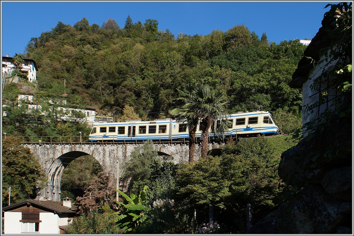 A FART local train near Intragna.
21.09.2015