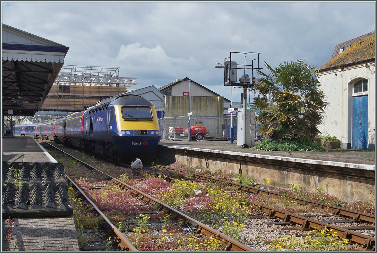 A First Great Western Class 43 HST 125 in Paignton. 13.05.2014