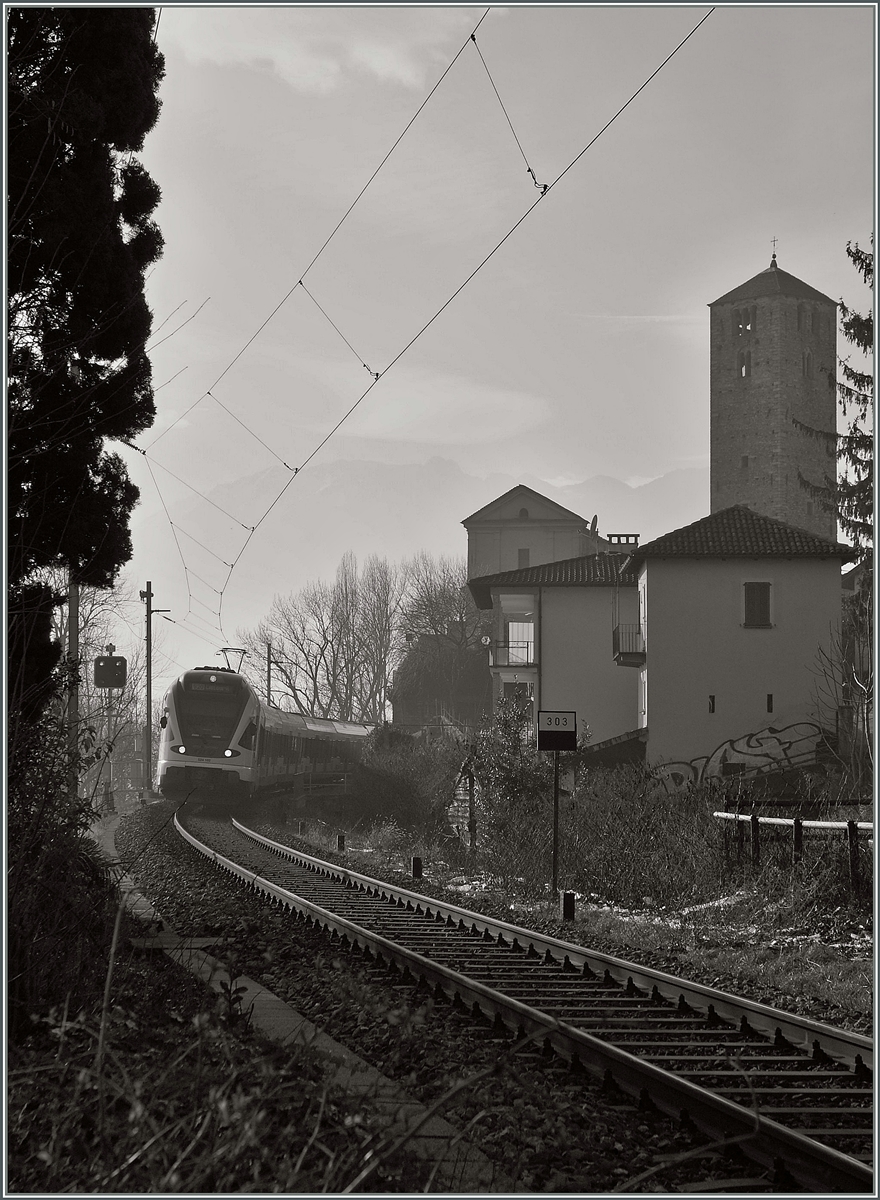 A Flirt on the way to Bellinzona by Locarno.
23.01.2012