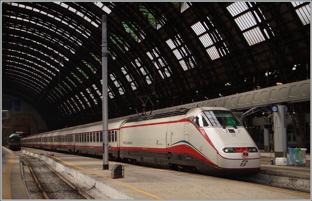 A  Freccia Bianca  in Milano. Centrale. 
