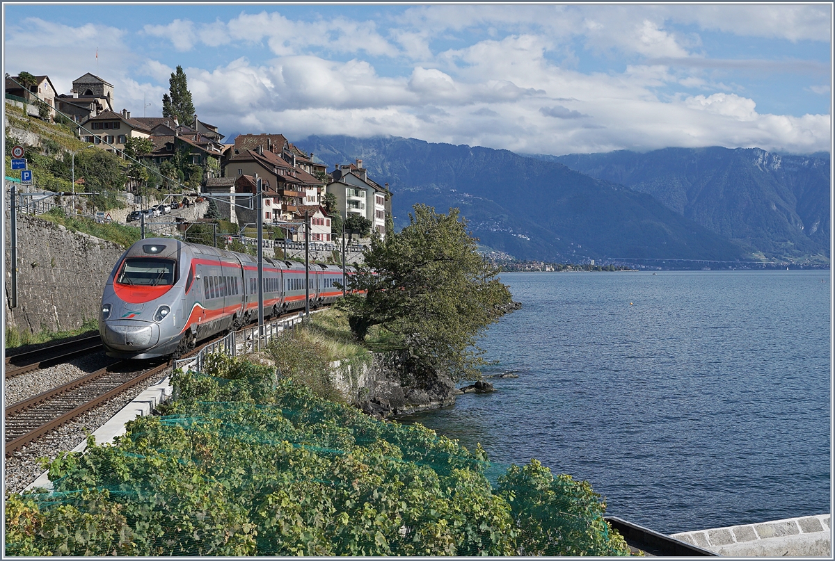 A FS ETR 610 on the way to Geneva by St Saphorin. 

30.09.2019