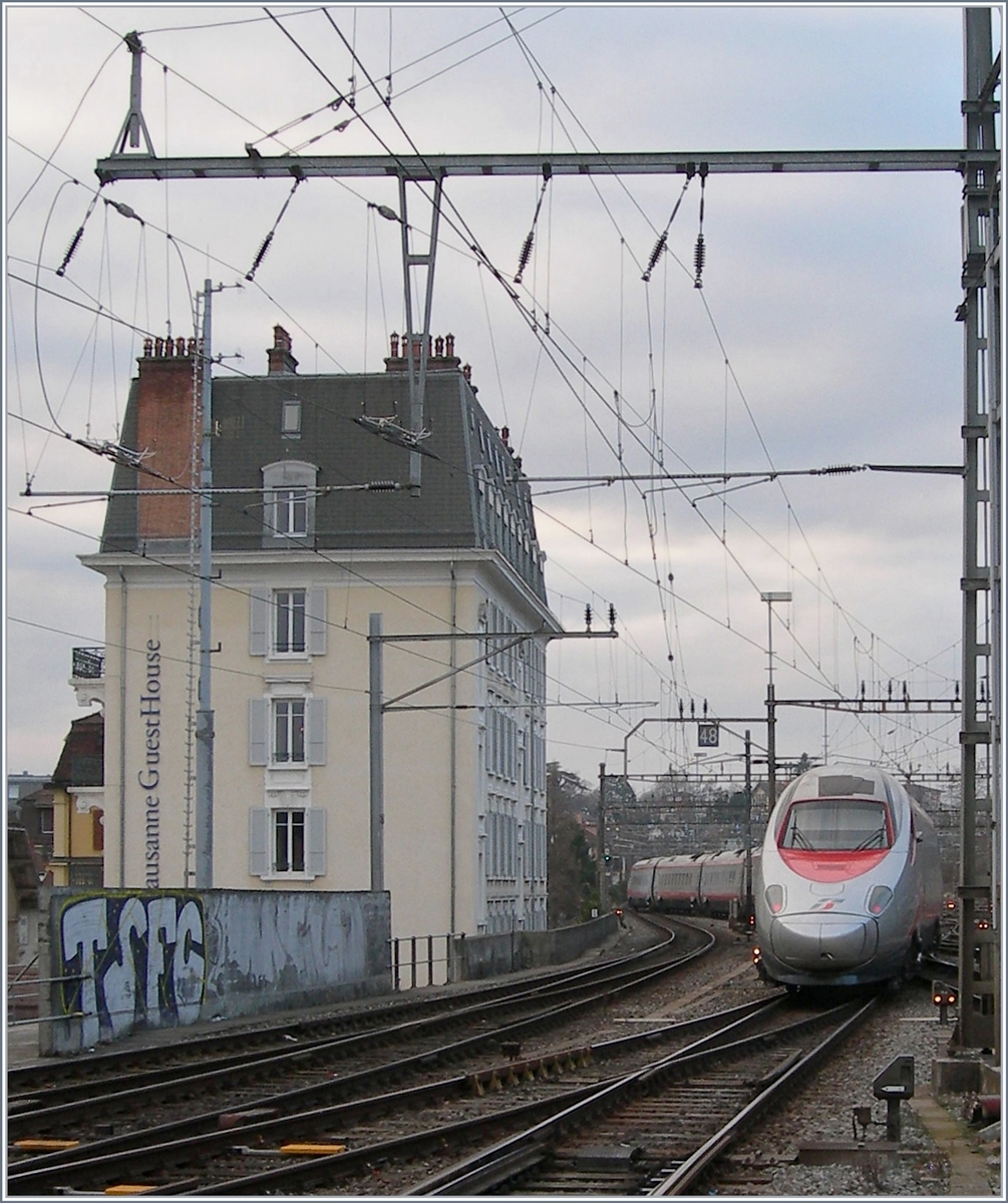 A FS Treniataila ETR 610 on the way to Geneva in Lausanne.
09.01.2018
