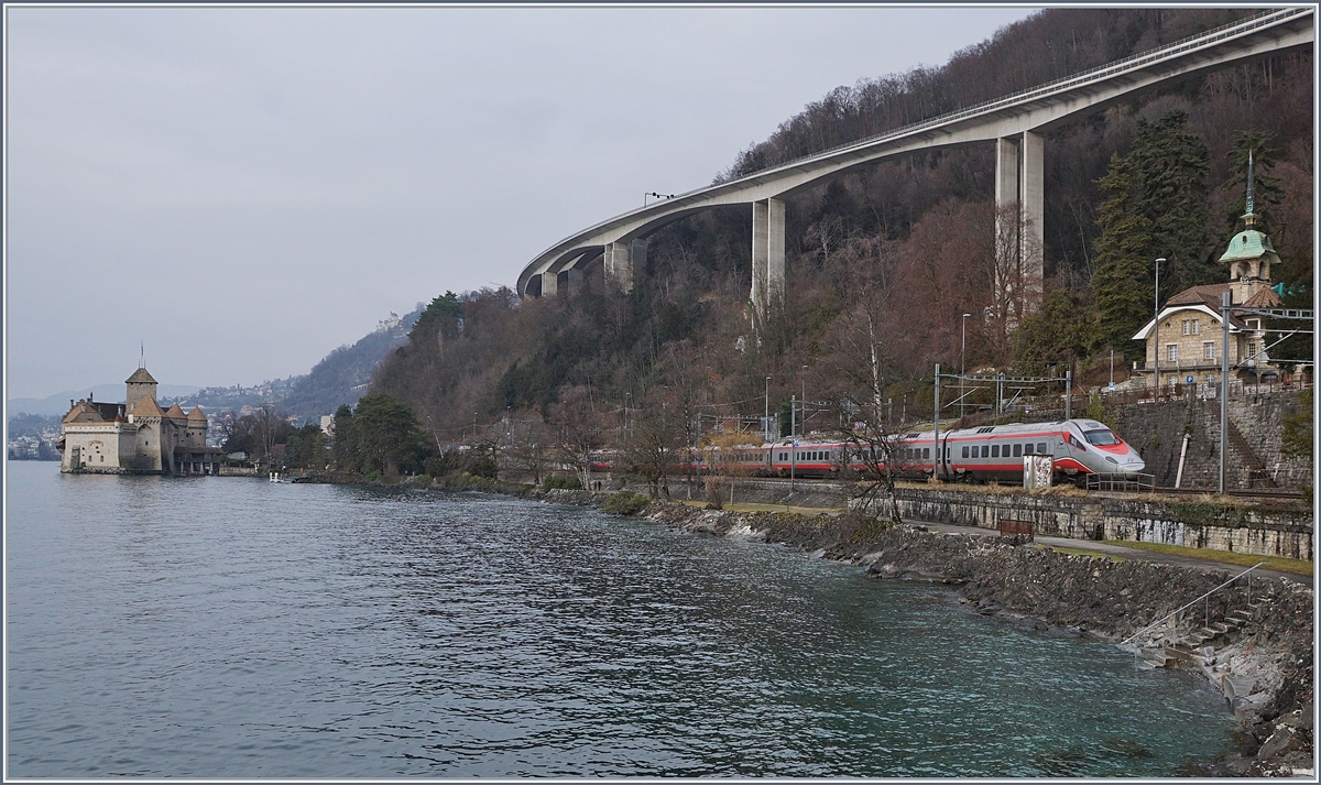 A FS Trenitailia ETR 610 on the way from Milano to Geneva near the Castle of Chillon.
07.01.2018