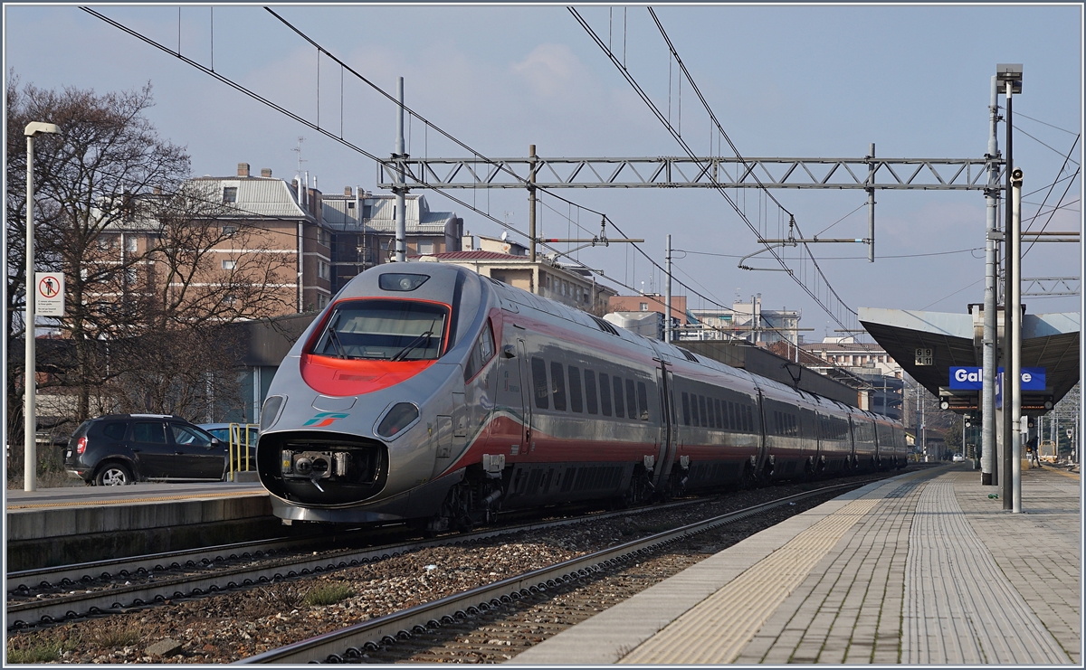 A FS Trenitalia ETER 610 from Milano to Geneva in Gallarate.
16.01.2018