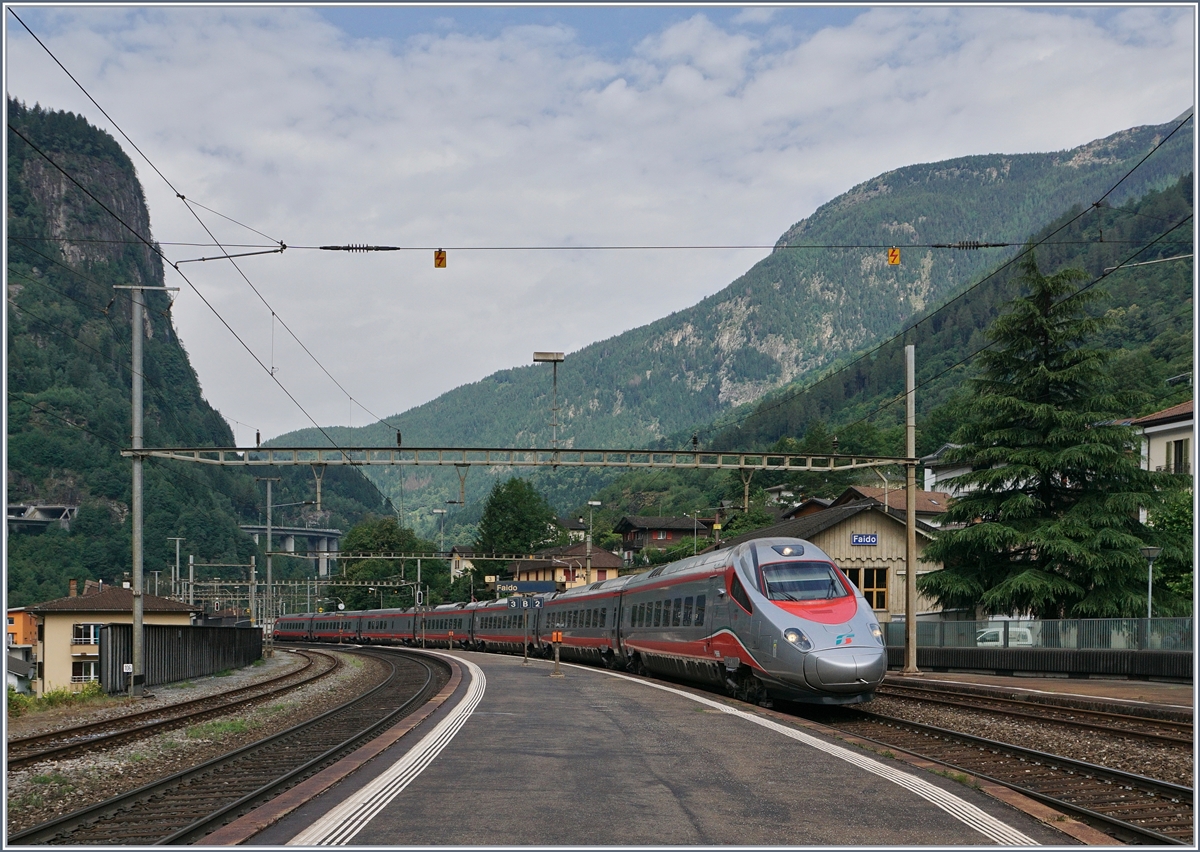 A FS Trenitalia ETR 610 in Faido.
21.07.2016