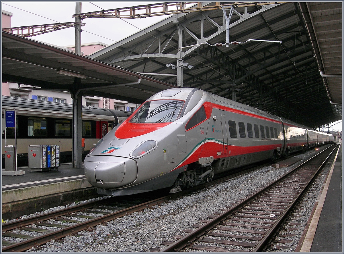 A FS Trenitalia ETR 610 from Milan to Geneva by his stop in Lausanne. 
06.01.2018