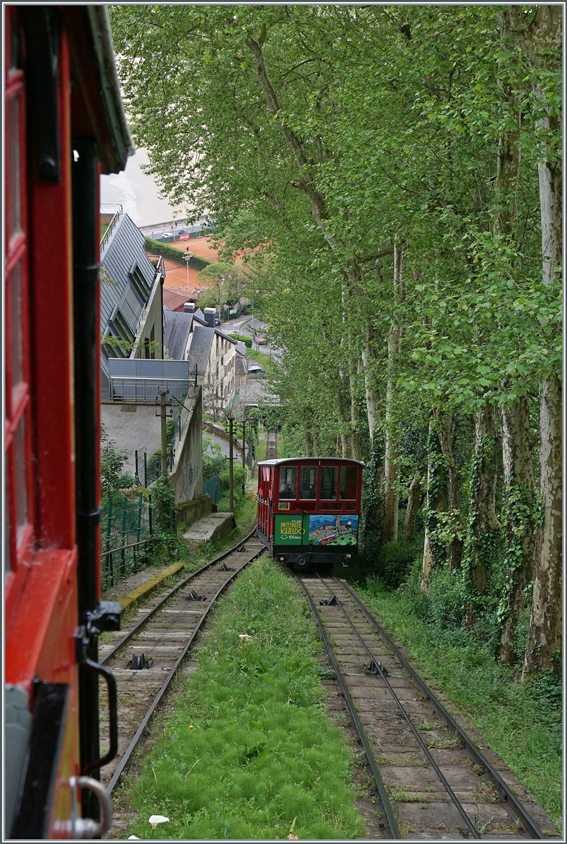 A funicular railway up Mount Iguelo has been running in San Sebastian for over 100 years. The funicular was built by the Bern company Von Roll and inaugurated on August 25, 1912 by Queen María Cristina. The railway connects Ondarreta at sea level with the Parque Igueldo at 312 meters above sea level. In the picture the train traveling downhill.
 
April 17, 2024