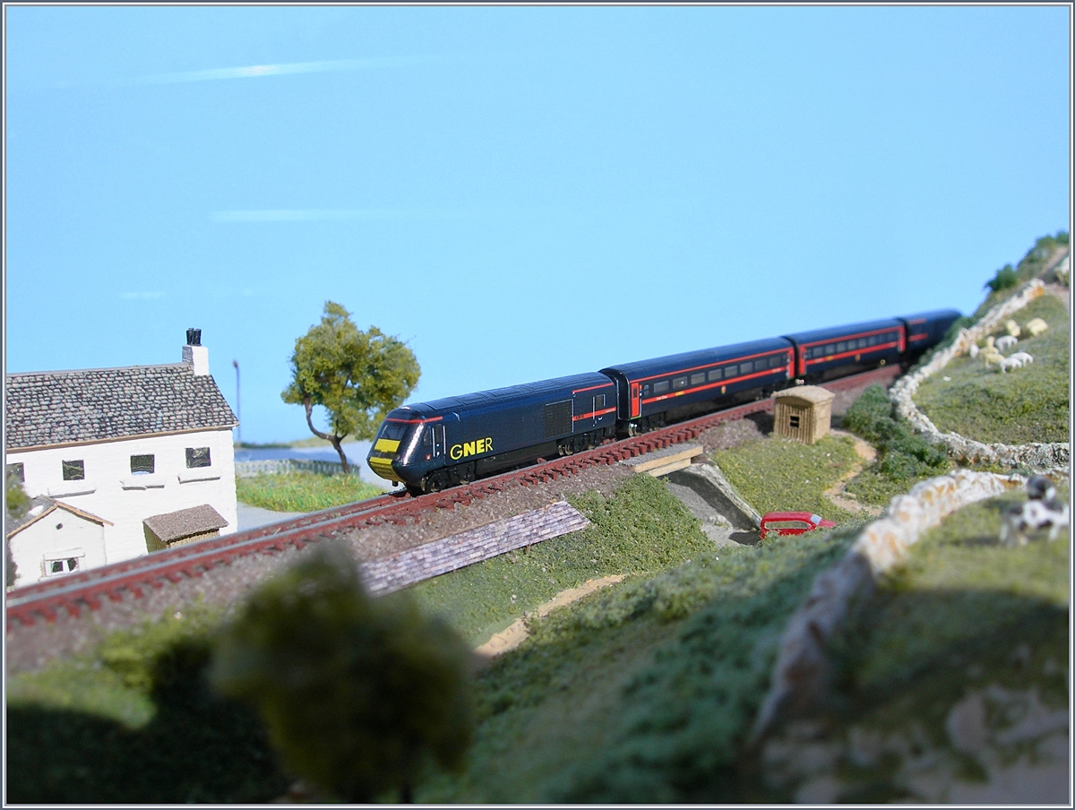 A GNER T-Gauge Class 43 HST 125. 
07.06.2017