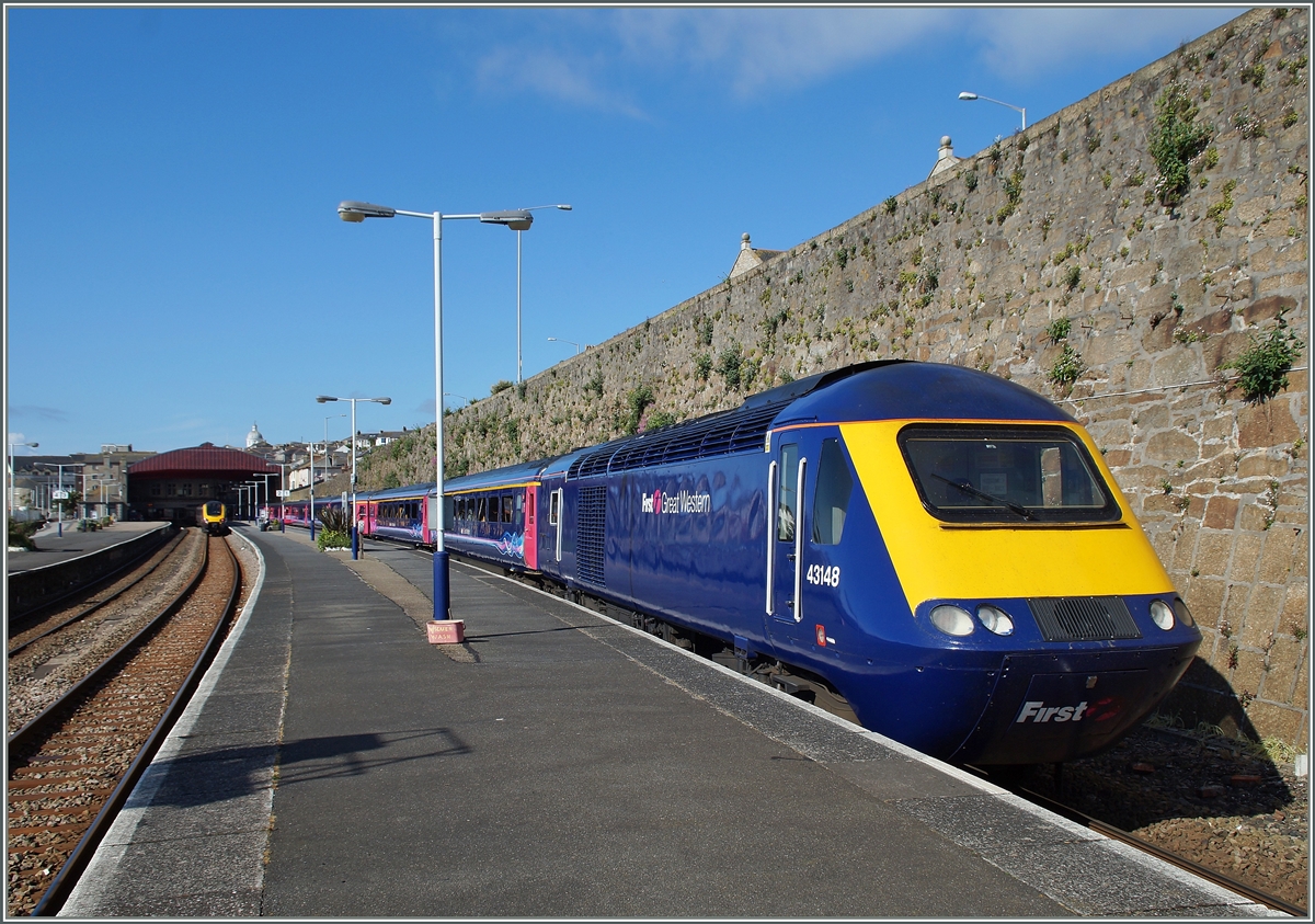 A  Great First Western  HST 125 in Penzance. 
21.05.2014