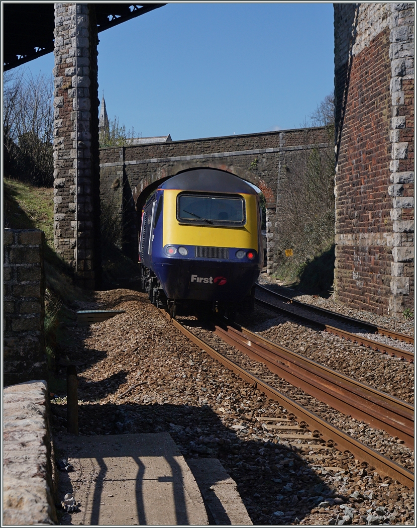 A Great Western Railway GWR HST 125 Class 43 near Teignmounth.
19.04.2016