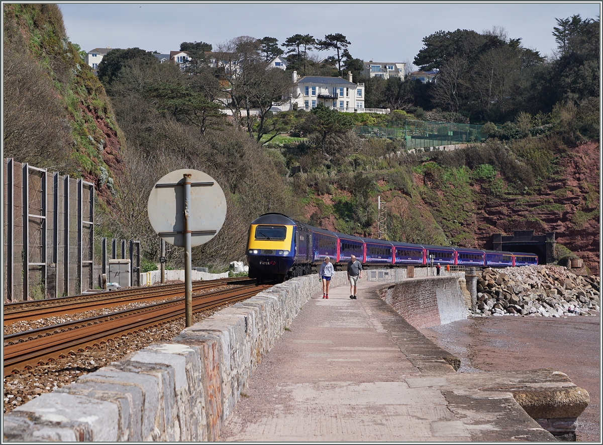 A GWR HST 125 Class 43 between Dalwish and Teignmounth.
19.04.2016