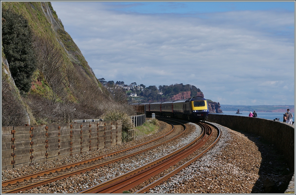 A GWR HST 125 Class 43 near Teignmounth.
19.4.2016