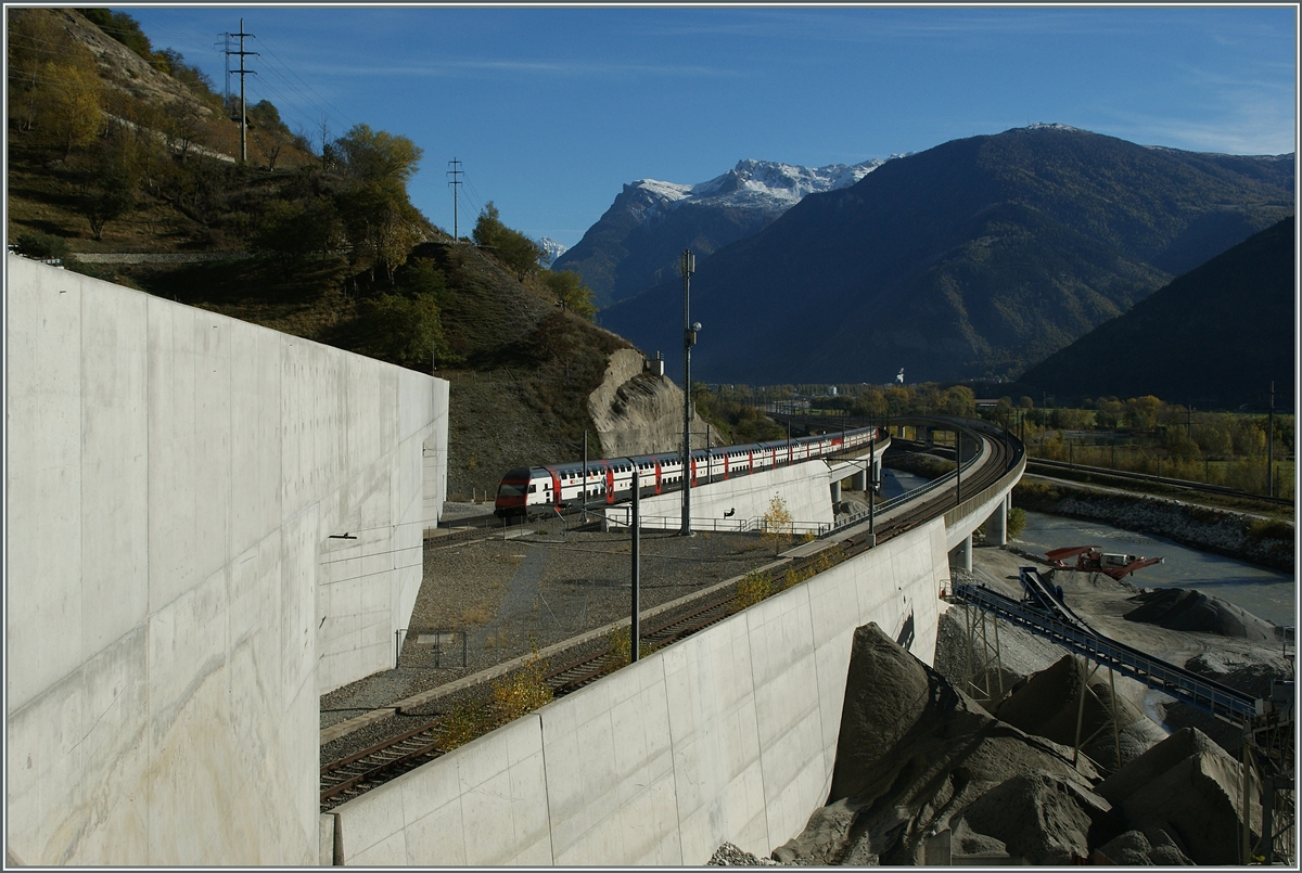 A IC is leaving the Lötschberg Tunnel (LBT)
07.11.2013