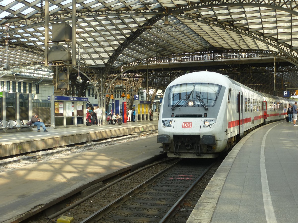 A IC is standing in Cologne main station on August 22nd 2013.
