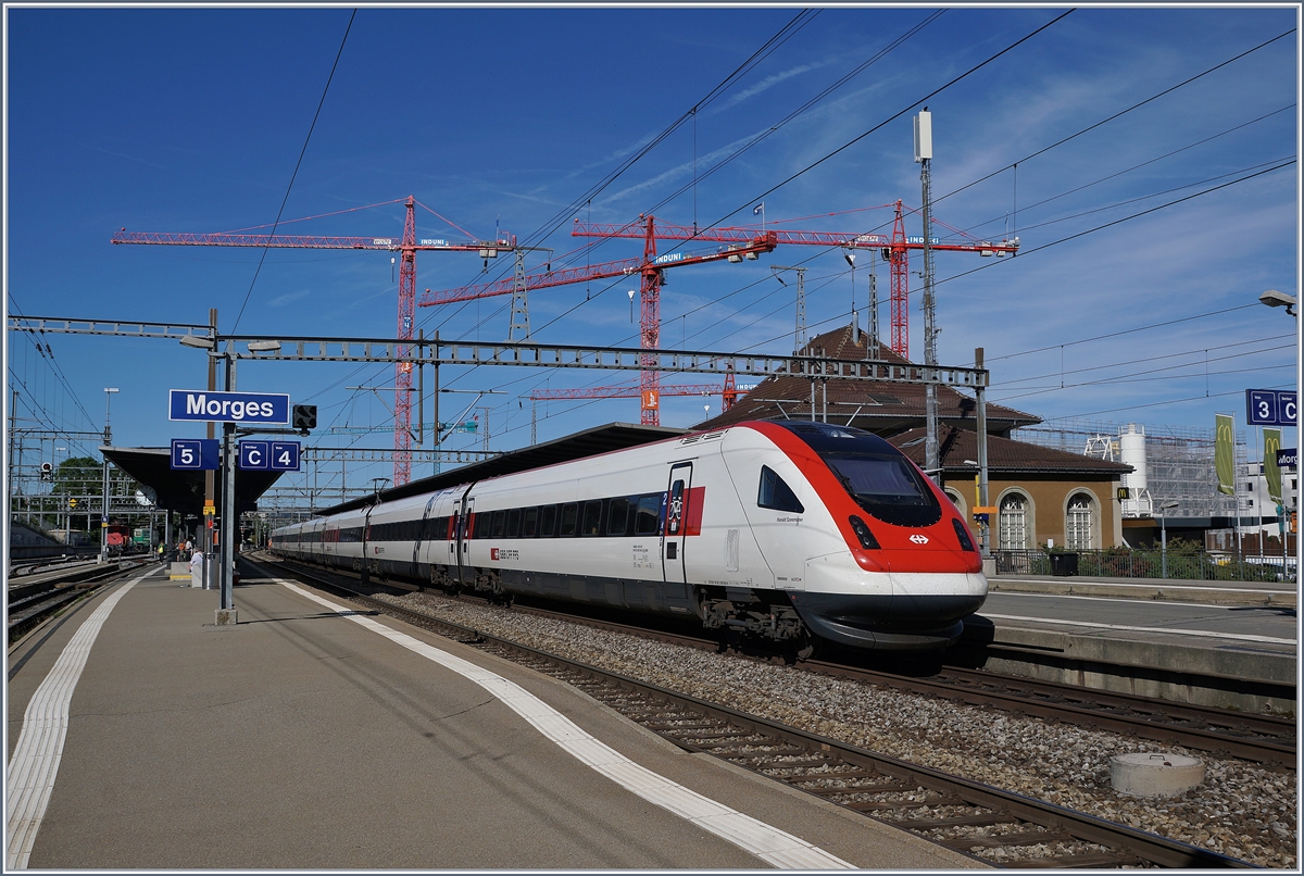 A ICN from Geneva to Zürich by his stop in Morges.

08.06.2019
