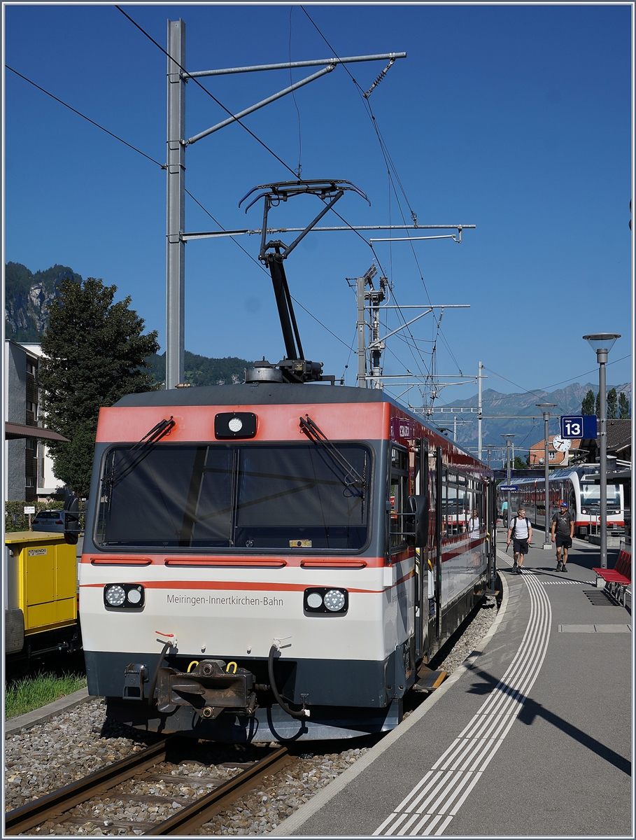 A MIB local train to Innertkirchen in Meirigen.
30.06.2018 