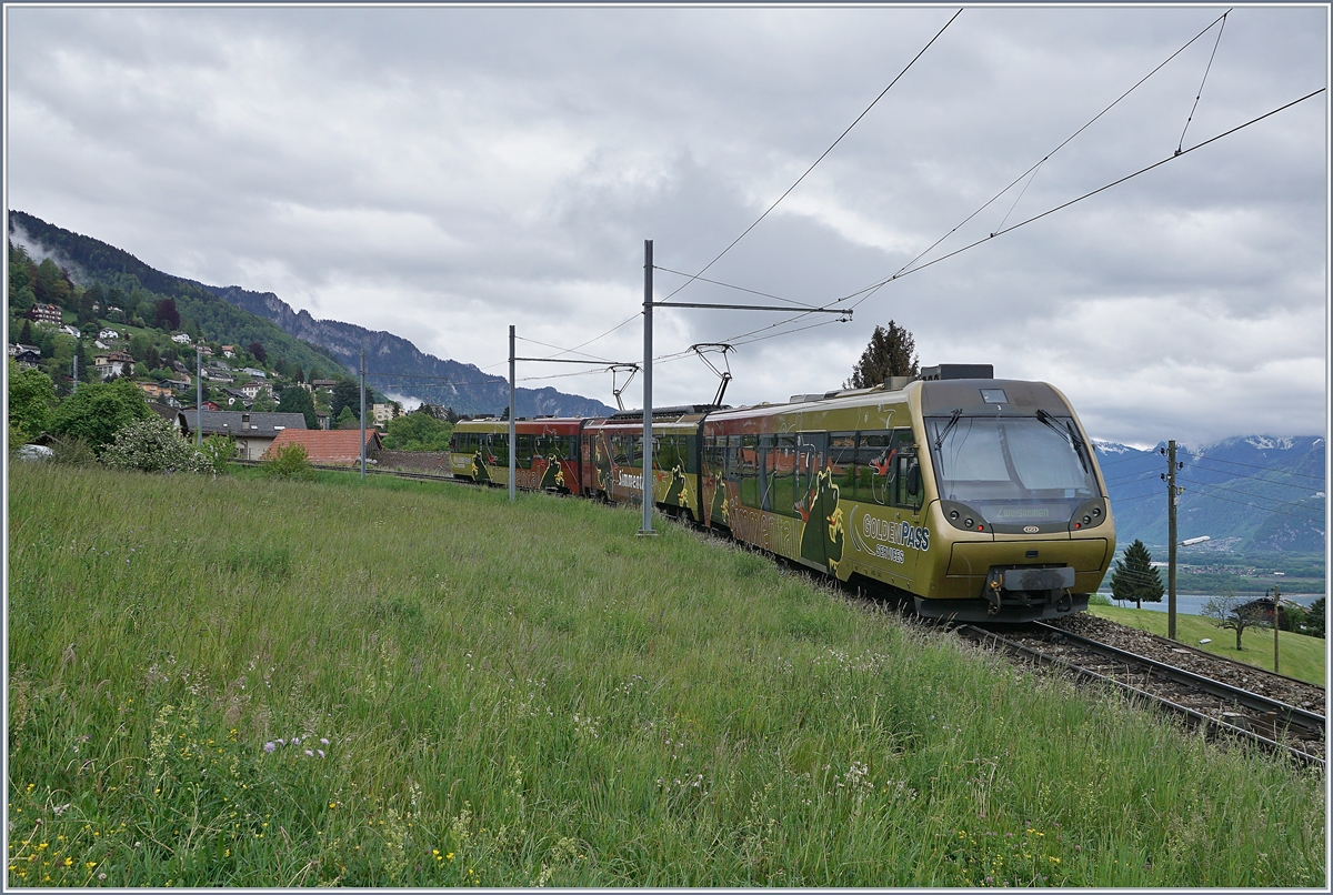 A MOB Be 4/4 (Lenker-Pendel) by Sonzier on the way  to Zweisimmen. 

02.05.2020