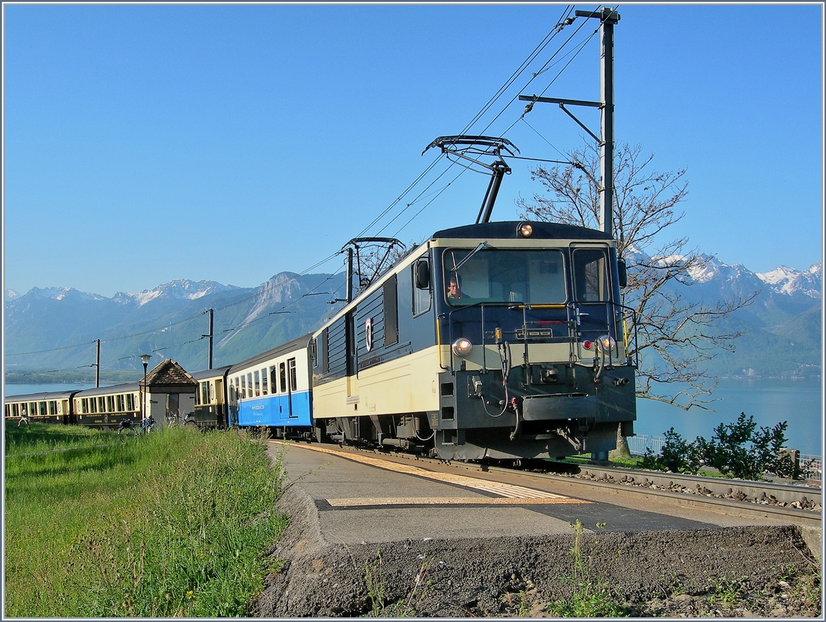 A MOB GDe 4/4 with GoldenPass Classic Train by Chatelard VD.
22.04.2007