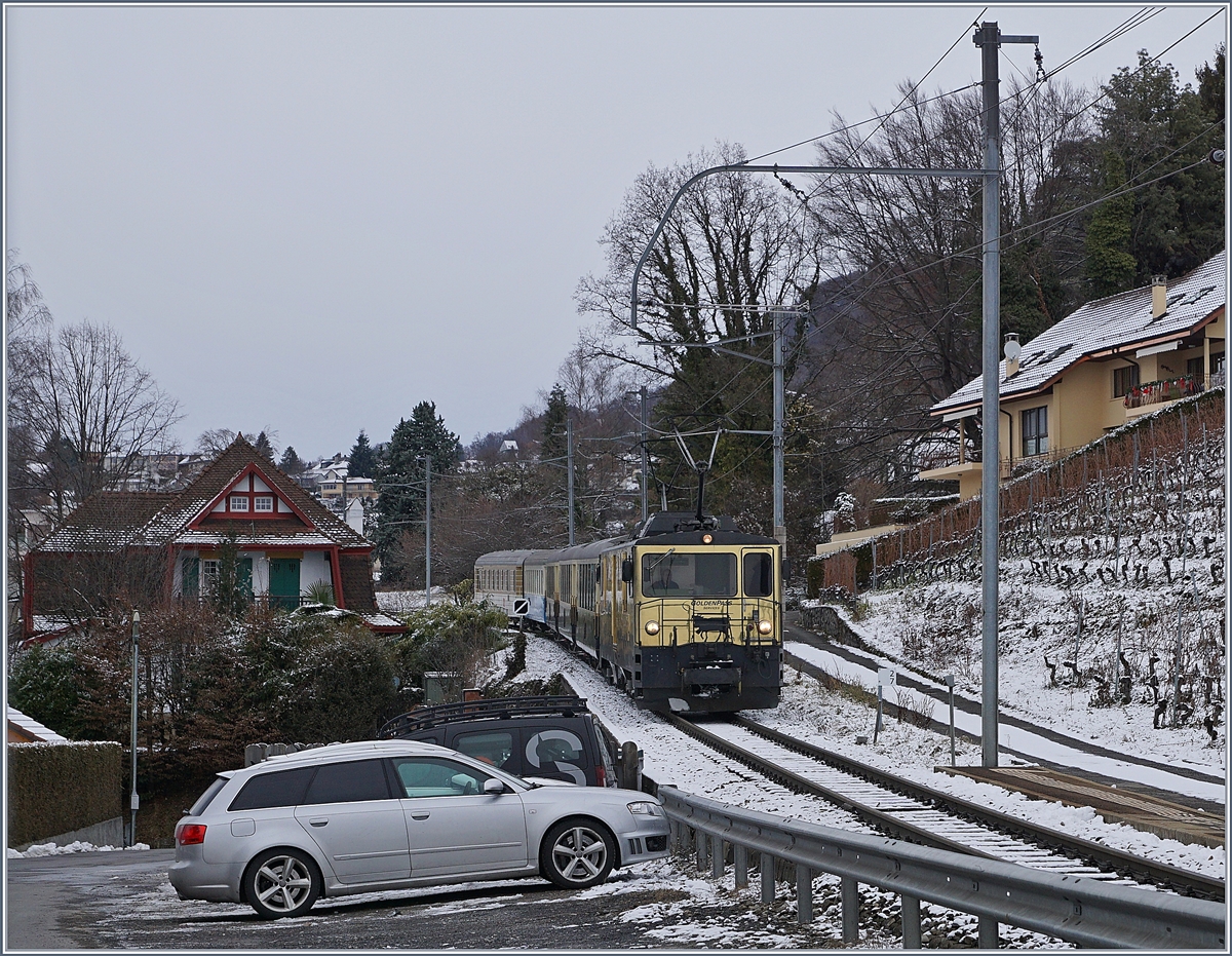 A MOB GDe 4/4 with the MOB Belle Epoque Service to Montreux by Planchamp.

29.12.2017