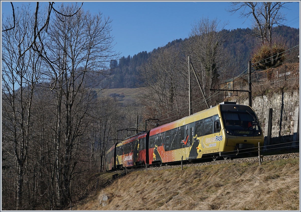 A MOB loacal train from Montreux ot Zweisimmen near Les Avants. 

28.12.2016