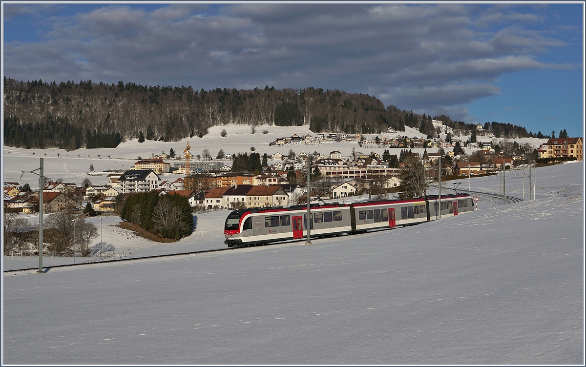 A new Travis SURF on the way to Yverdon by Ste Croix. 
14.02.2017