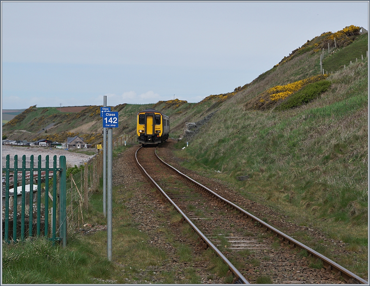 A Northern Class 156 is arring at the smals Nethertwn Station.
27.04.2018