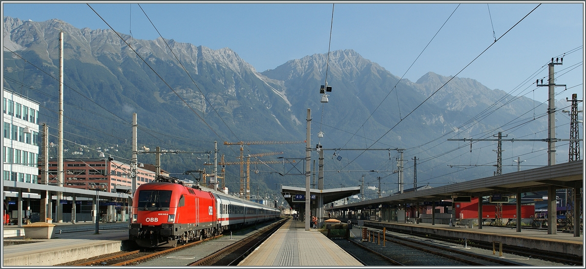 A ÖBB 1116 with an IC to Münster in Innsbruck. 
16.09.2011