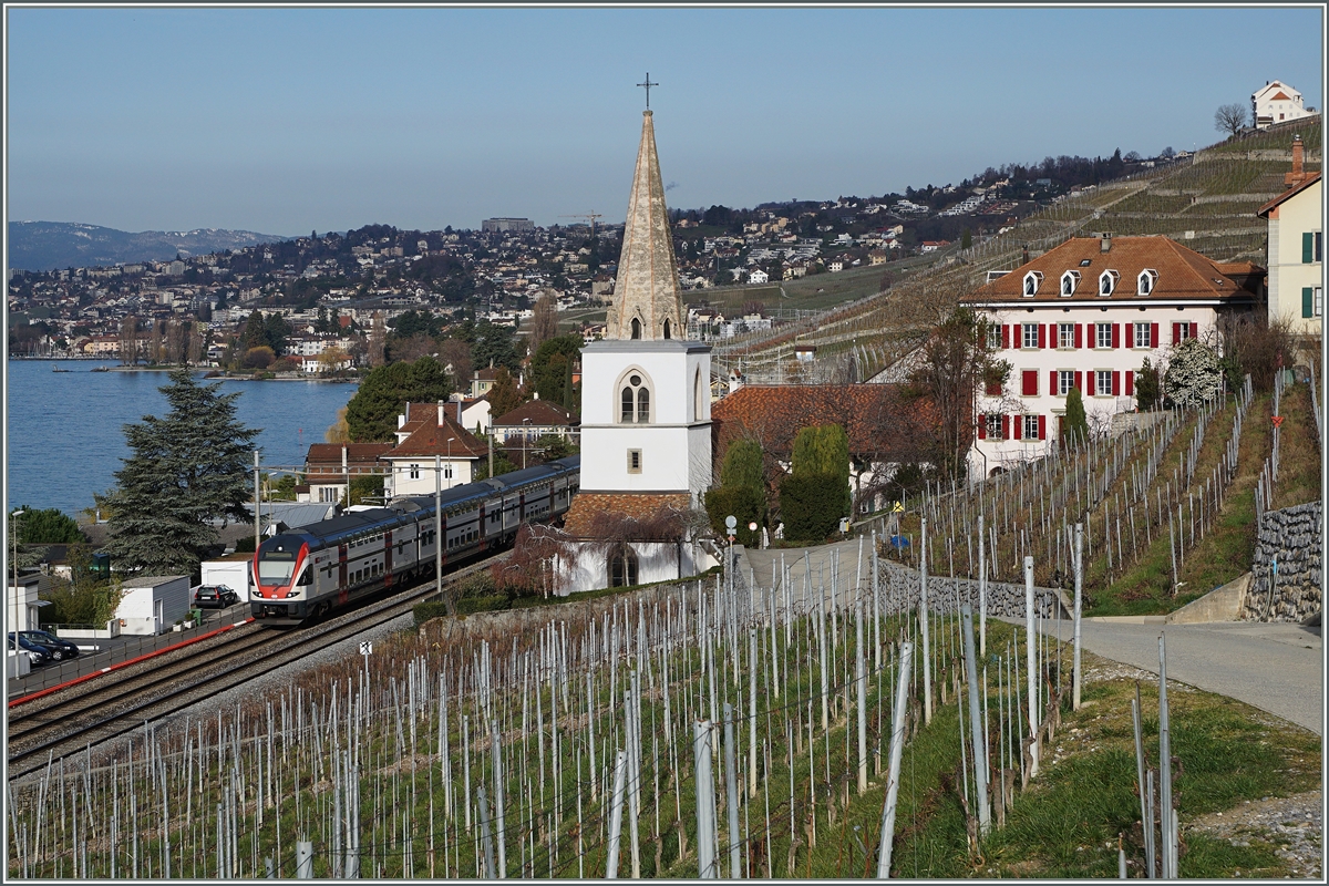 A RE from Vevey to Geneva near Villette VD.
22.02.2016