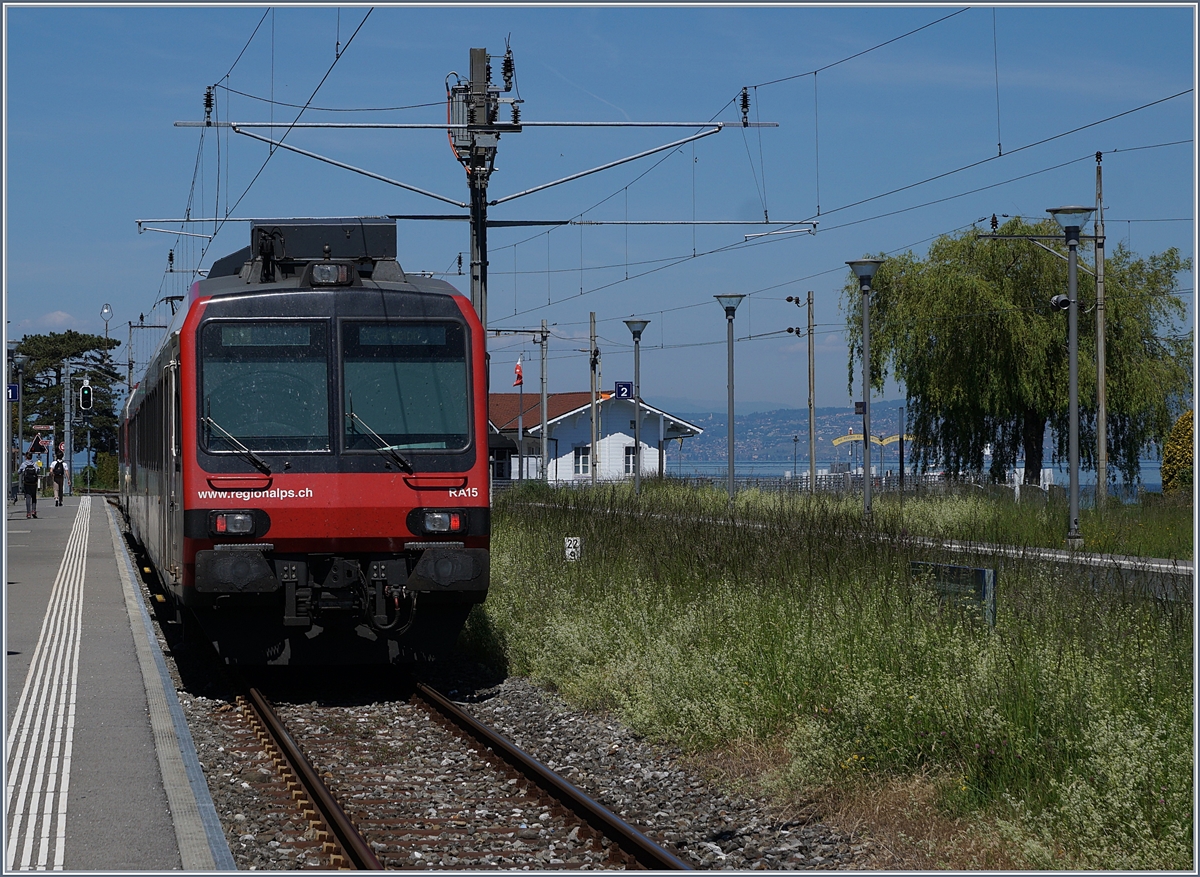 A regioalps Domino by his stop in Le Bouveret.
17.05.2017