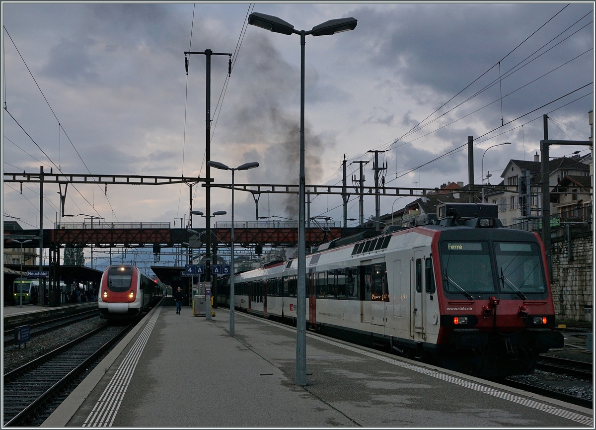 A SBB Domino on the early morning in Neuchatel.
14.05.2016 
