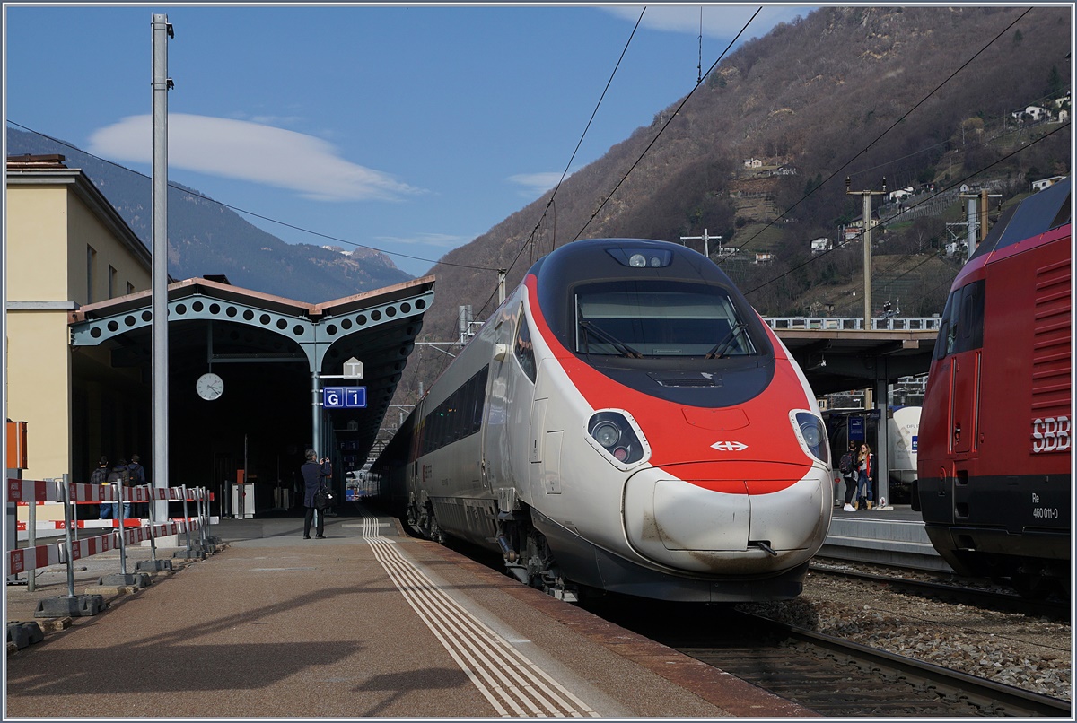 A SBB ETR 610 in Bellinzona.
15.03.2017