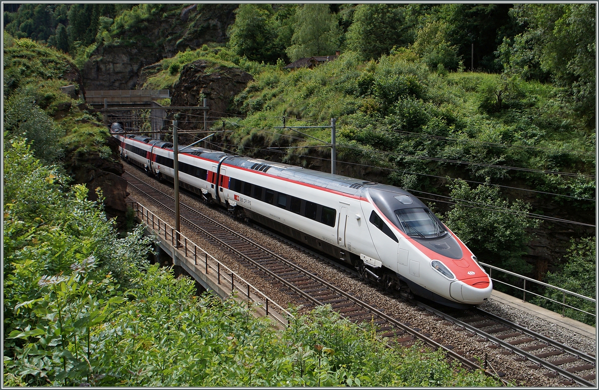 A SBB ETR 610 from Milano to Zürich between Faido and Rodi Fiesso. 
23.06.2015