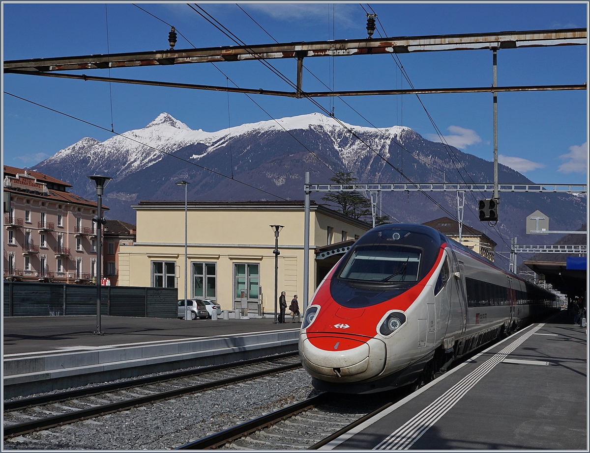 A SBB ETR 610 RABe 503 in Bellinzona.
22.03.2018