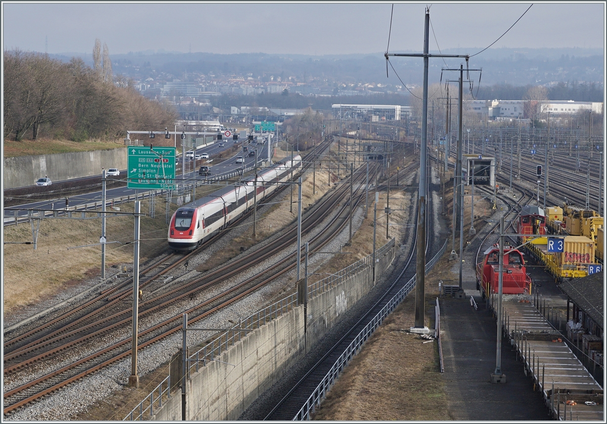 A SBB ICN from Geneva Airport to Rorschach by Denges Echandens. 

04.02.2022