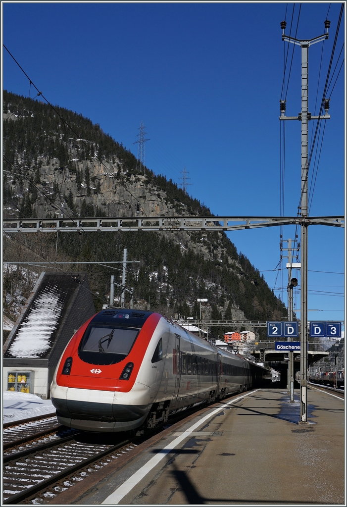 A SBB ICN in Göschenen on the way to Basel Lugano - Rail-pictures.com