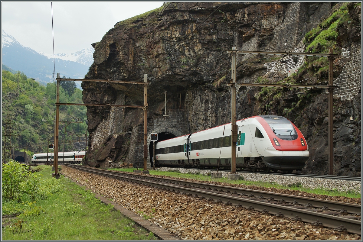 A SBB ICN in the  Dazio Grande  (between Faido and Rodi)
06.05.2014