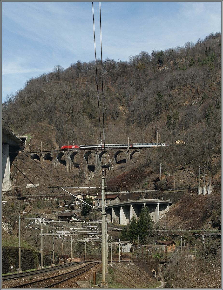 A SBB IR in the Biascina. 
03.04.2013