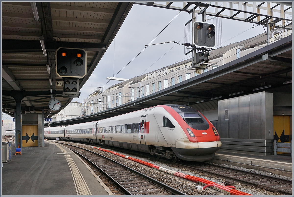 A SBB RABe 500 (ICN) in Geneva. 

15.12.2019