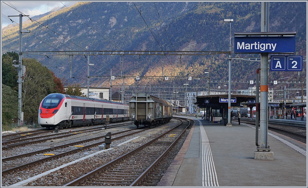 A SBB RABe 501 on test runs in Martigny.
30.10.2017