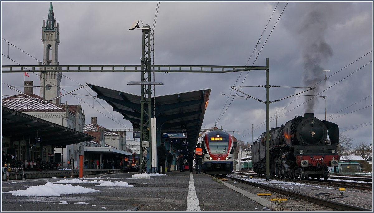 A SBB RABe 511 and the SNCF 241 A 65 in Konstanz.
09.12.2017