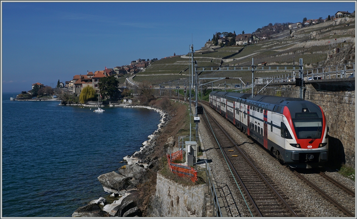 A SBB RABe 511 from Geneva to Vevey by St Saphorin.
26.03.2016