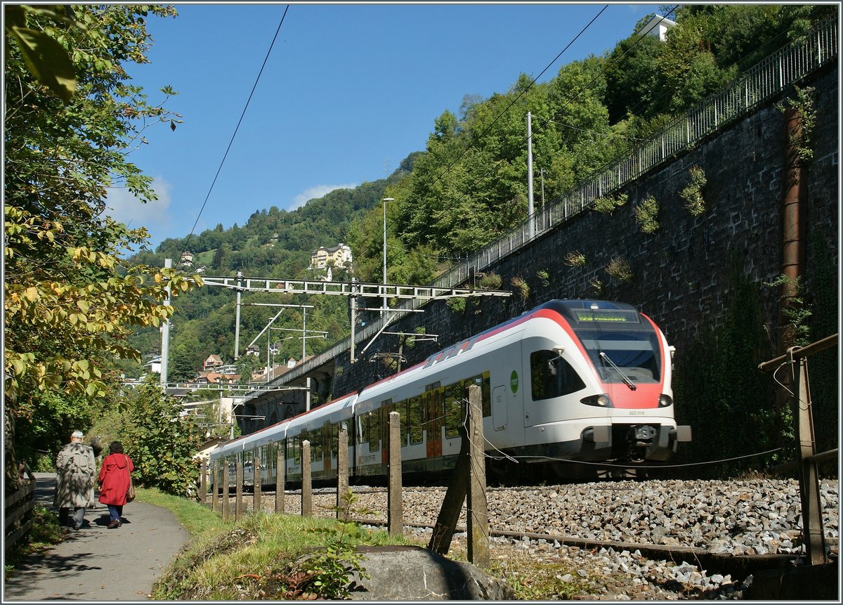 A SBB RABe 523 near Villeneuve.
28.09.2012